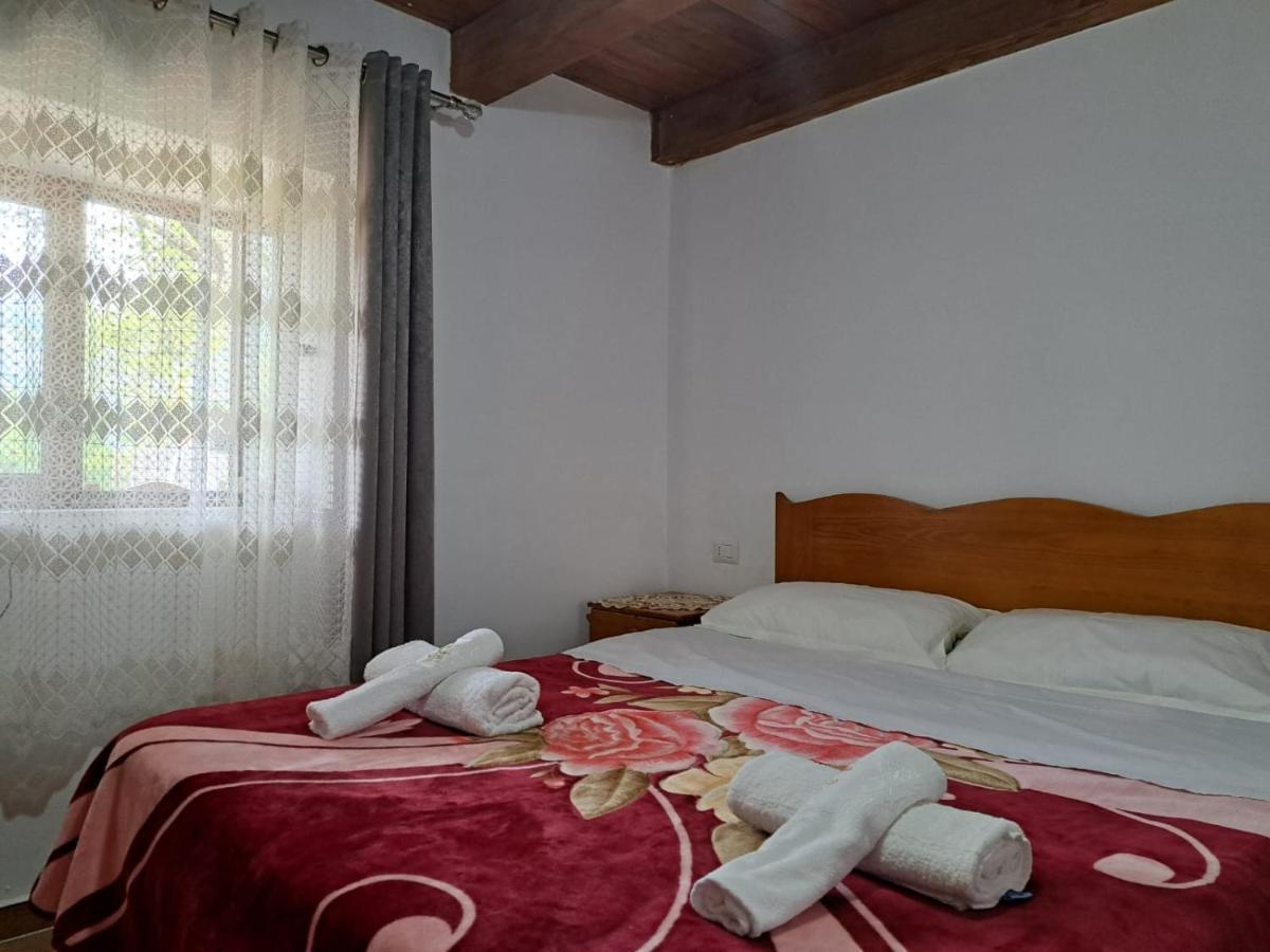 Guesthouse Te Tata Theth Esterno foto