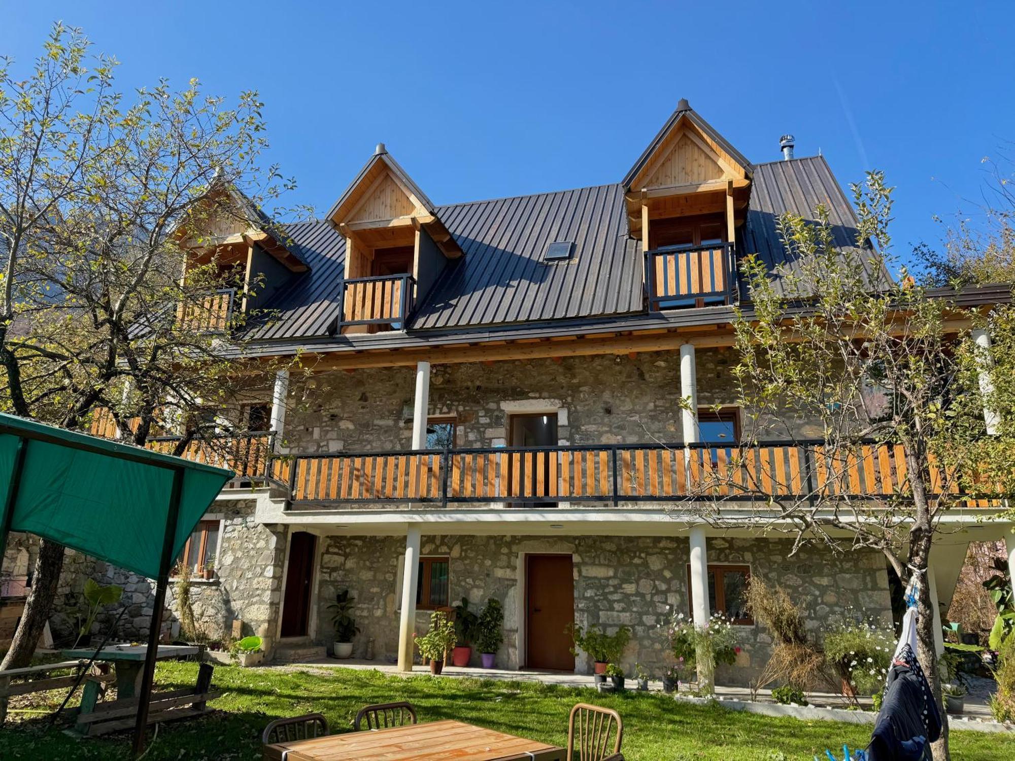 Guesthouse Te Tata Theth Esterno foto